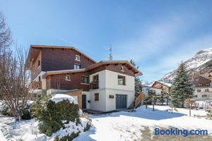 Image of Le Chalet