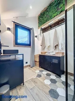 Image of Modern 2BR Apt with Mountain Views & Private Parking