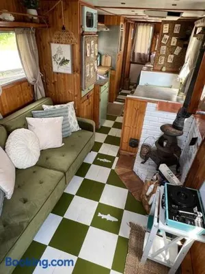 Image of Vintage Minnow for 2 Houseboat