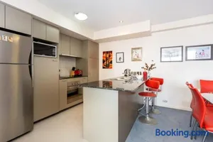 Image of 24 Amazing Adelaide Tce 2br 2ba Location