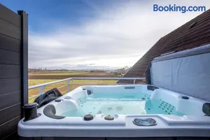 Image of ESPLANADE HOME Private SPA Jacuzzi Sauna Parking, Colmar