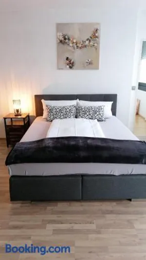Image of 1 Person - Single - Appartement -Zentral gelegen in Leverkusen Wiesdorf - Friedrich Ebert Platz 5a , 4te Etage mit Balkon