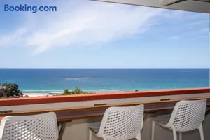 Image of BEST OCEAN VIEWS ON STRADDIE + SUNSET DECK