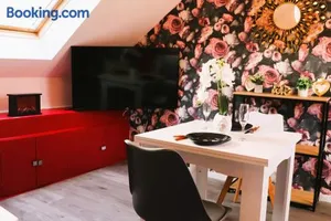 Image of ROMANTIC STUDIO EVE - PROCHE GARE - NETFLIX - WiFi