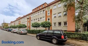 Image of HejU - Altbau meets Design - Parkplatz - Netflix