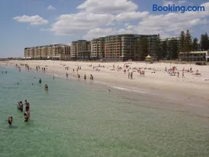 Image of Glenelg Sea-Breeze