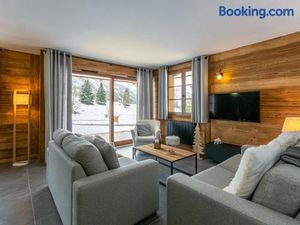 Image of Appartement 3 pièces - 4/5 pers - Terrasse plein sud - Parking & Garage - Proche des pistes - La Clusaz - FR-1-437-74