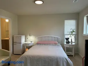 Image of New house 1b1b1wc suite cozywifiACparking