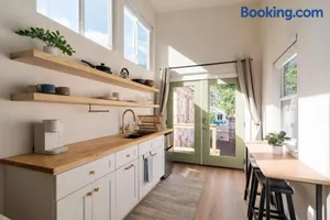 Image of BoHo Tiny Home - Walkable to the Best of East Austin