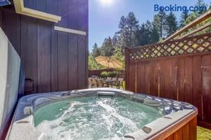 Image of The Osprey - Meredith Lodging