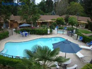 Image of Ponderosa Gardens Motel