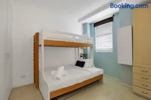 Image of Ultimate 2-Bed Apartment in Surry Hills - Ultimate Convenience