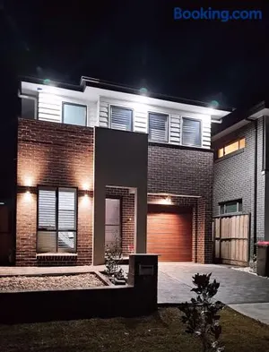 Image of Blissful Modern 5 BR Lux Style Family House