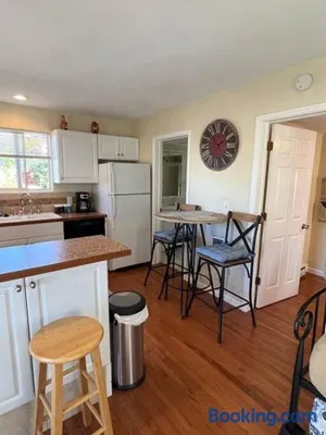 Image of Cheerful pet-friendly bungalow right in town