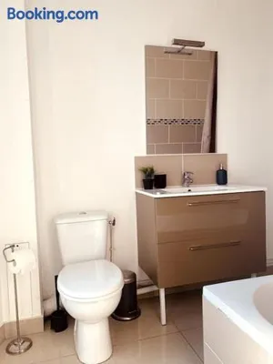 Image of Proche Paris-Calme-Wifi-Netflix