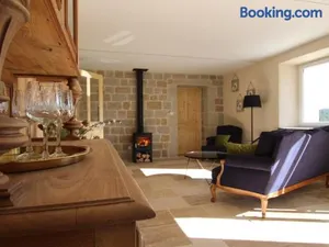 Image of Charmante maison en pierre près du Lac de Lavalette, idéale pour randos, nature et détente totale - FR-1-582-43