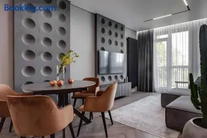 Image of 2BD Hyde Park Elegance Escape