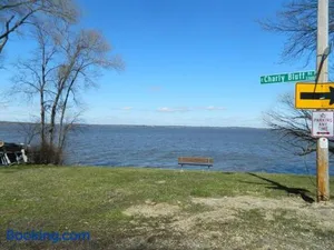 Image of Overlook Too! at Lake Koshkonong