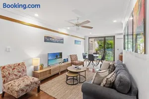 Image of Montipora Unit 3 - In the heart of Airlie, wi-fi and Netflix