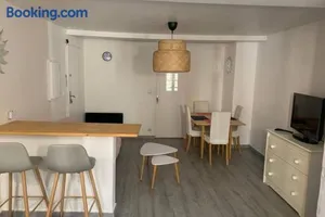 Image of Appartement complet, hyper centre d’Auxerre.