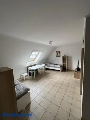 Image of Große Unterkunft für bis zu 5 Personen MG32