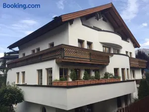 Image of Apart Kolibri