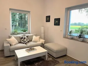 Image of sanierte ruhige Wohnung in der Natur mit Küche