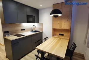 Image of MyHome RPP184 - Emplacement imbattable, Studio 4 pax remis à neuf !