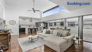 Image of Luxe Jetty Apartment