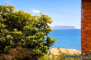 Image of Stunning Ocean View Perfect For Groups & Families