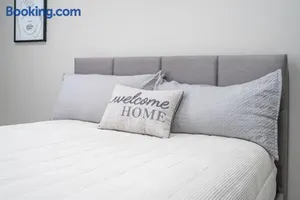 Image of Six Flags Sports Team