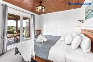 Image of Apollo Bay Cottages- Sugarloaf