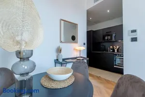 Image of 301a Charming 2 rooms refurbished super center