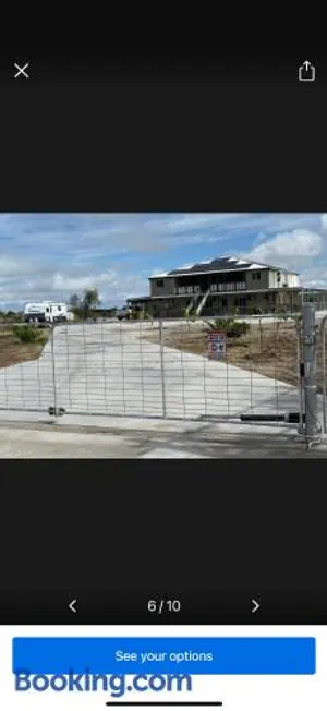 Image of 3 bedrooms plus study unit upstairs