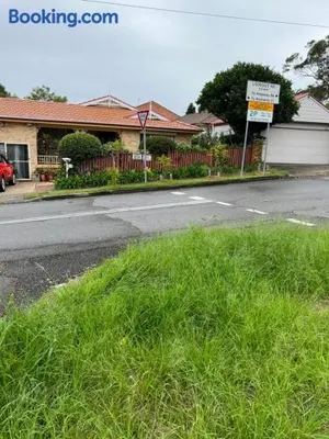 Image of JOHN HUNTER B&B