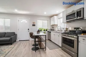 Image of Urban Oasis: San Diego Bungalow Escape