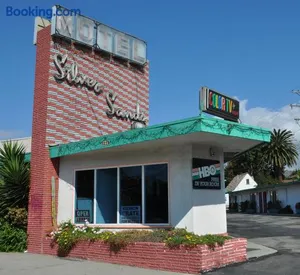 Image of Silver Sands Motel