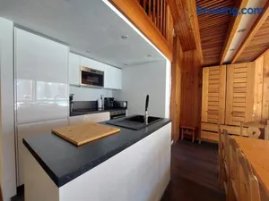 Image of Appartement spacieux 8/9 pers, Ski aux pieds, Balcon, Wifi, Parking inclus - FR-1-346-553