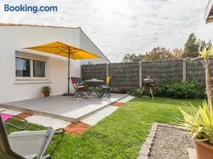 Image of Gîte rénové avec jardin près des marais, à 10 km des plages, acceptant les animaux - FR-1-306-1269