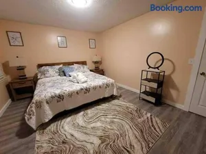 Image of Elegant 2-bedroom pet-friendly villa w 2 parking spaces