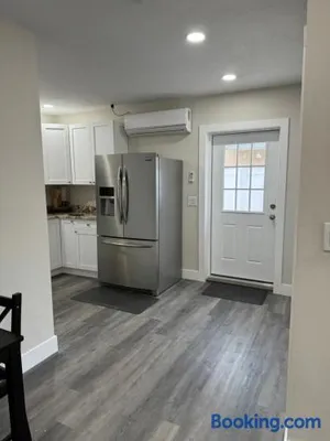 Image of Deluxe Apartment whit laundry