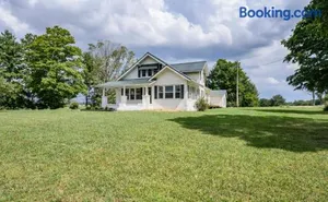 Image of Beautiful And Spacious Fully Renovated Farmhouse