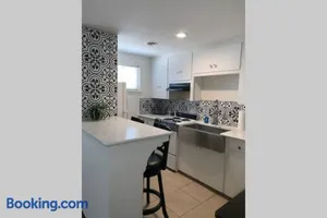 Image of Studio Apt in Asian District