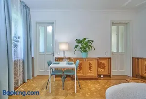 Image of Exclusive Entry: Cozy Guestroom