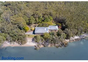 Image of Blissful Lake Retreat