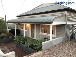 Image of HILLSIDE HAVEN CHARMING C1920 COTTAGE Pet Friendly Sleeps 1 - 6