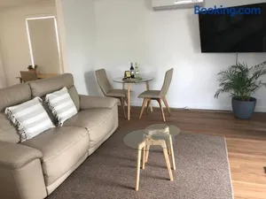 Image of Lakeside Bungalow