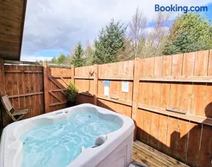 Image of Ochil 8 with Private Hot Tub - Fife - Loch Leven - Lomond Hills