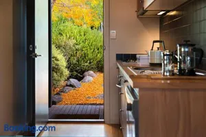 Image of Daylesford Spa Villa 4