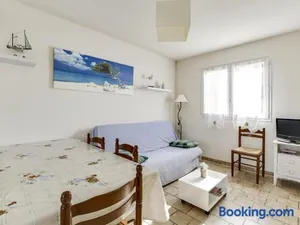 Image of Maison T2 cabine à Biscarrosse Plage, proche des commerces et de la mer - FR-1-521-90